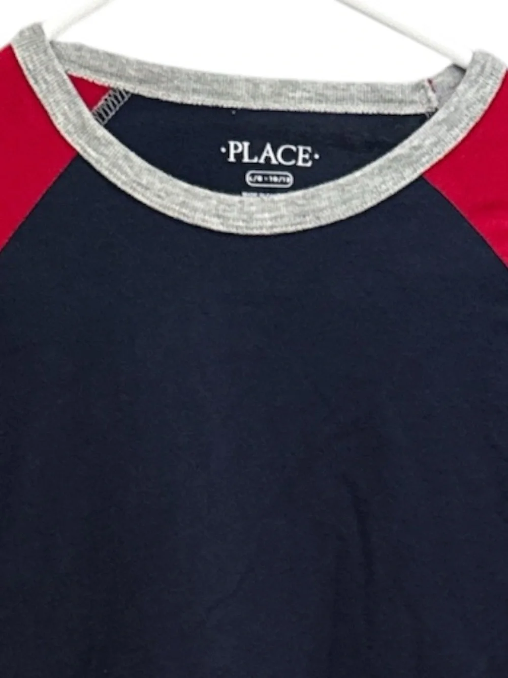 The Children’s Place Boys Colorblock Raglan Long Sleeve Tee Red Navy Size Large